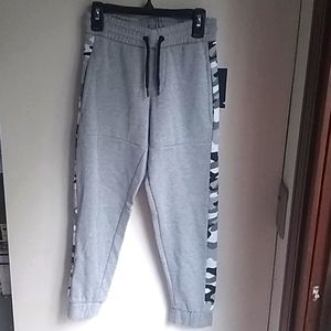 Univibe Fleece-lined Joggers in Gray & Camo